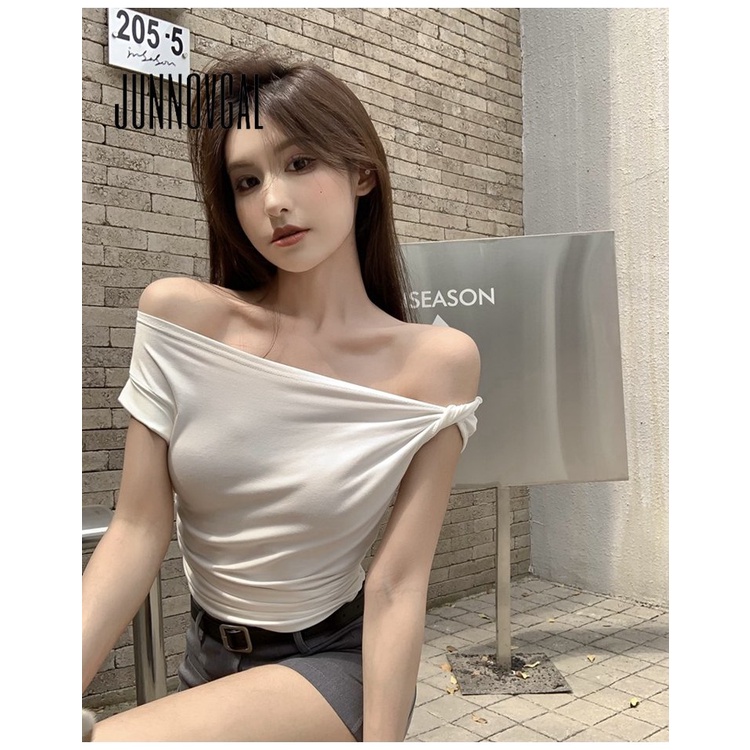 Áo nữ JUNNOVGAL tay ngắn trễ vai eo cao màu trơn thời trang mới 2023