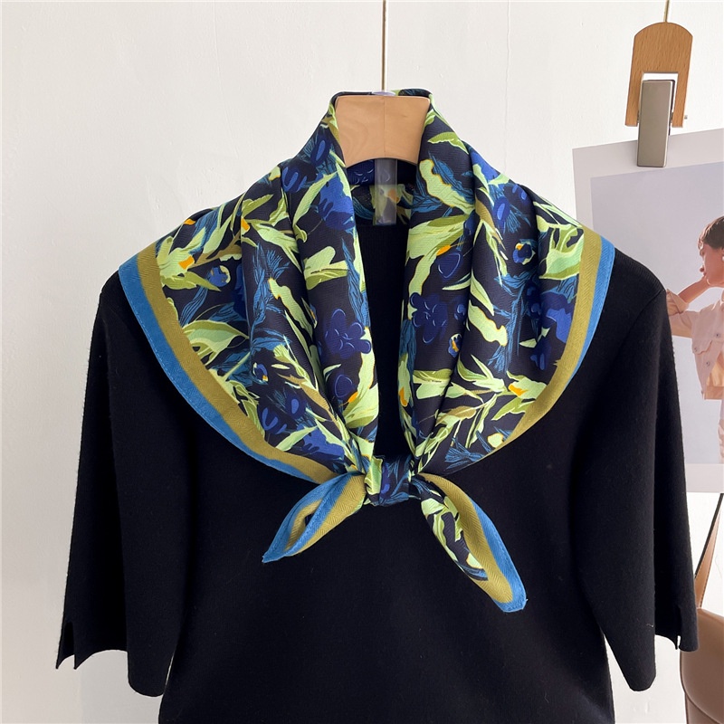 Khăn Choàng Cổ Hình Vuông Nhỏ Bằng Vải Lanh Cotton Nhung Màu Tím / Xanh Lá Phong Cách Mới Dành Cho Bạn Nữ