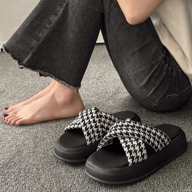 KaBaiQi Dép bánh mì guốc dép giày nữ Màu Sắc Đơn Giản Thoải Mái Cao Gót Chống Trơn Trượt dép đế xuồng 28ZHDLX063006