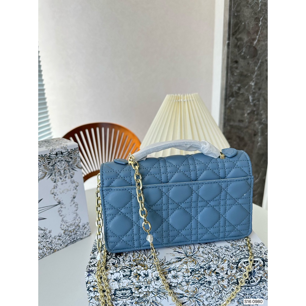 Túi Xách Da 8 Màu 21cm Tỉ Lệ 1: 1 Thời Trang Cho Nữ Dây Xích Linge