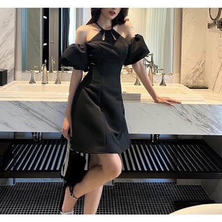 Váy tiểu thư cổ yếm giọt nước hở vai chất tafta đen hồng trắng dáng xoè chữ A, Đầm công chuúa trễ vai tay bồng hàn, EYE