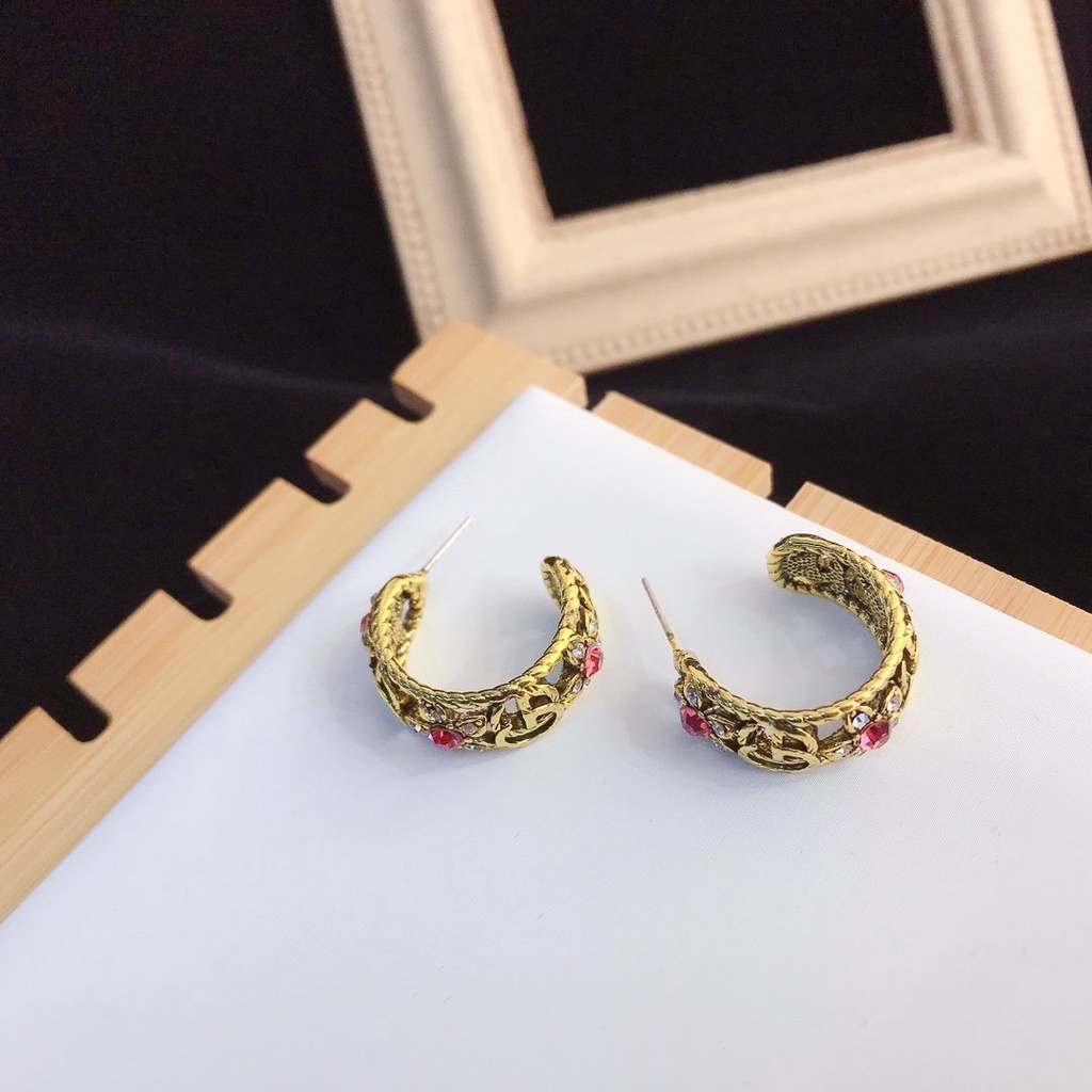 Thời Trang Bông Tai gucci Bằng Thép Titan Chống Thấm Nước Không Gỉ In logo gg Cá Tính Cho Nữ