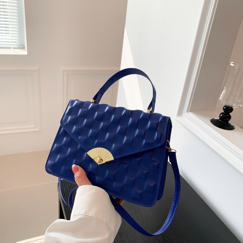 Túi Xách Đeo Vai Hình Vuông Nhỏ Màu Trơn Dập Nổi Họa Tiết Sọc Ca Rô Thời Trang Mùa Xuân 2023