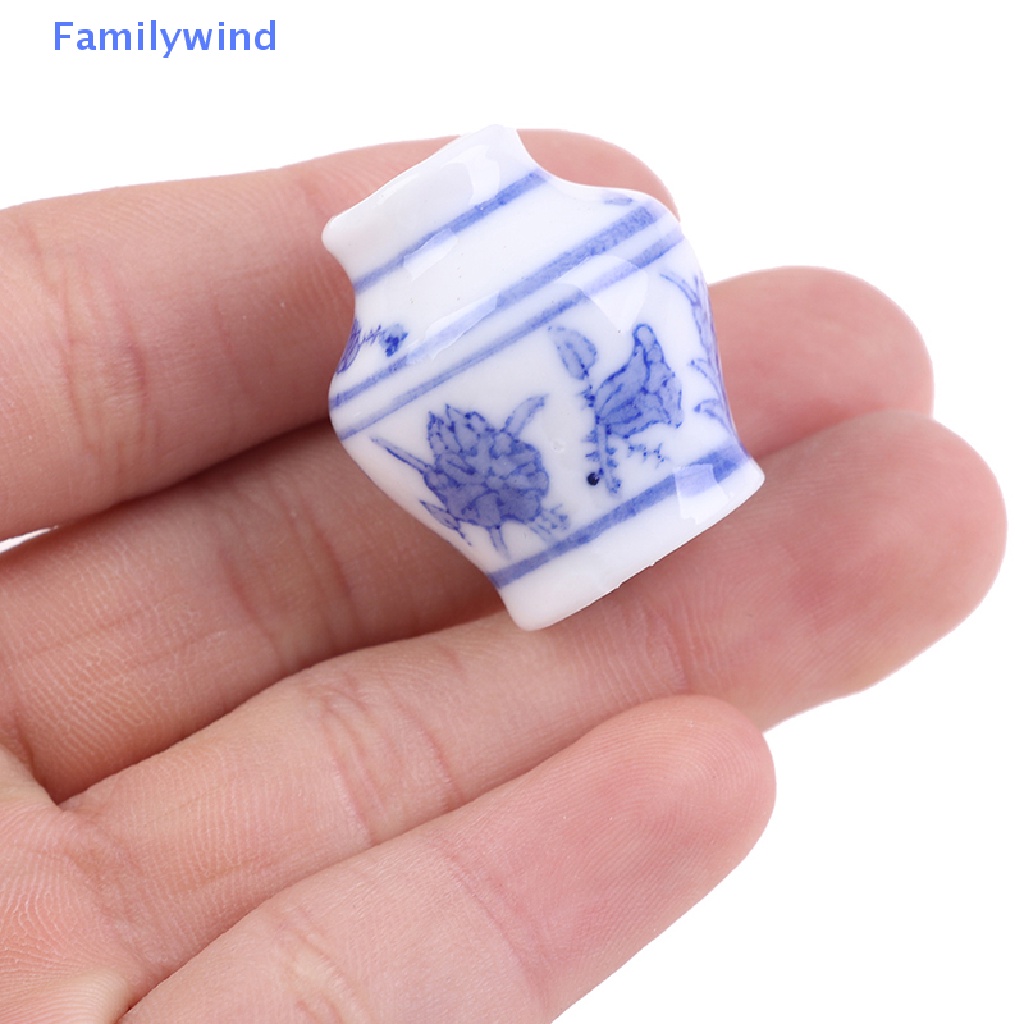 Bình Hoa Sứ Màu Trắng Và Xanh Cỡ 1 / 12 Trang Trí Nhà Búp Bê