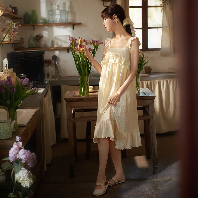 Đồ ngủ Hai Dây Thời Trang Mùa Hè Dễ Thương Cho Nữ