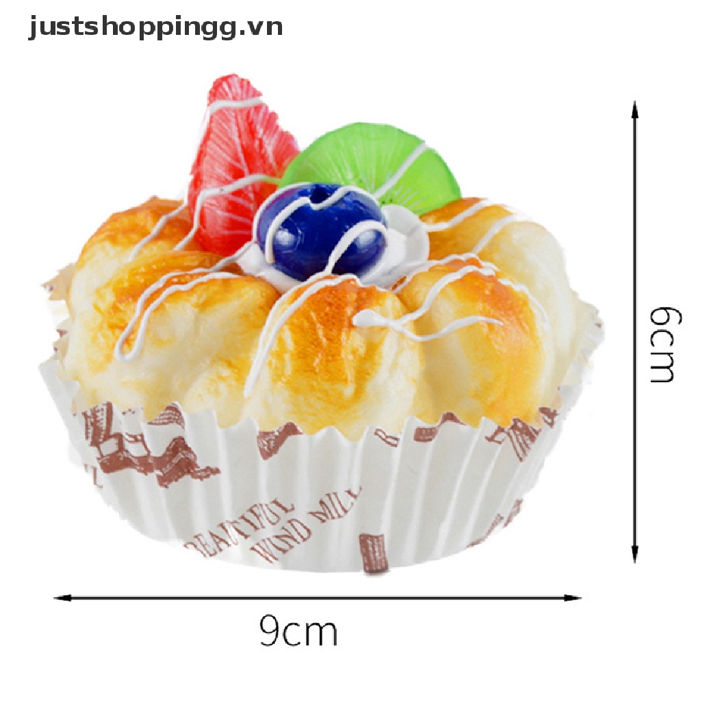 1 Mô Hình Bánh Cupcake Sống Động Như Thật