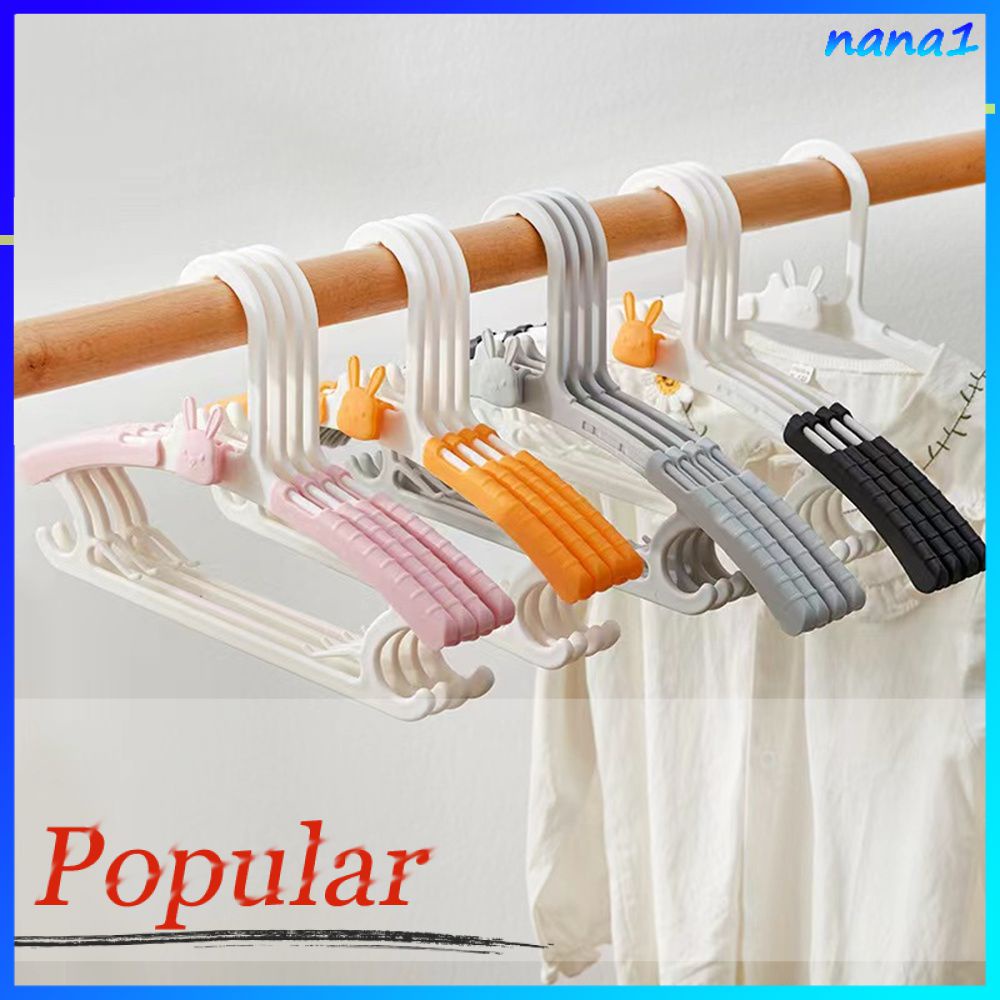 Set 5 Móc Treo Quần Áo Em Bé Bằng Nhựa Dẻo Không Để Lại Dấu Vết Thiết Kế Dễ Thương