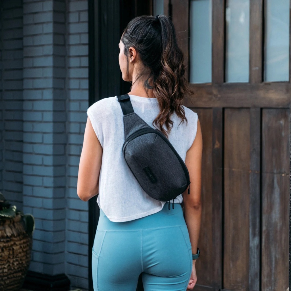 Túi đeo ngực Nomatic Navigator Lite Sling chính hãng