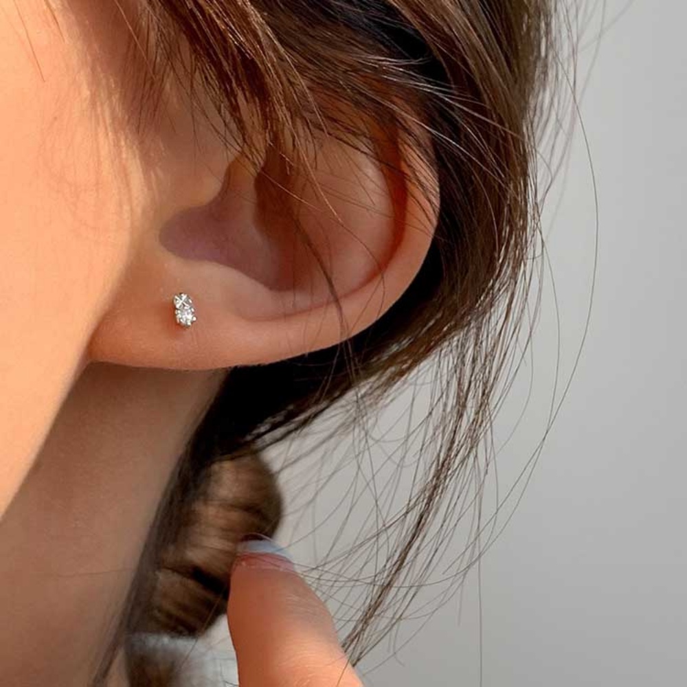 Bông Tai Bằng Thép Titan Đính Đá Zircon Thời Trang Thanh Lịch Dành Cho Nữ