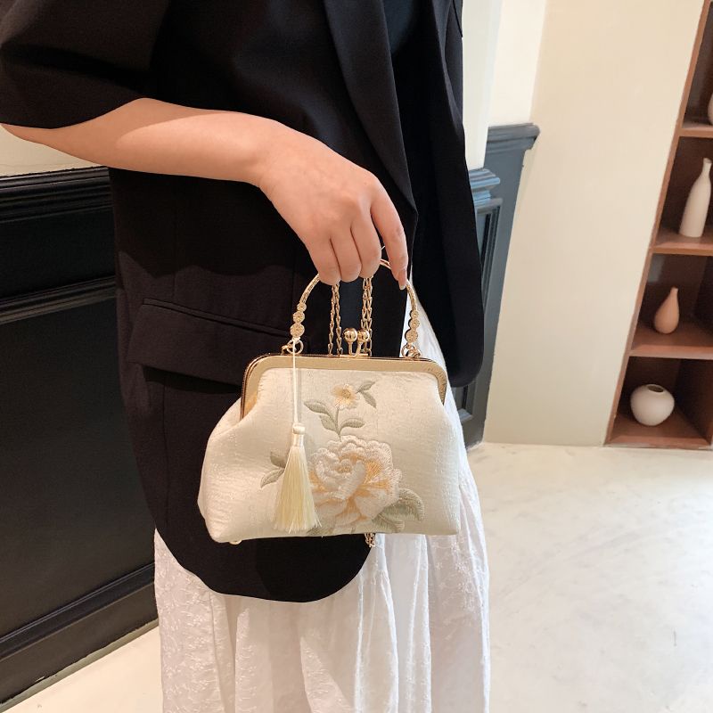 Túi Xách Nữ Thêu Họa Tiết Phong Cách Trung Hoa Thích Hợp Phối Với Sườn Xám