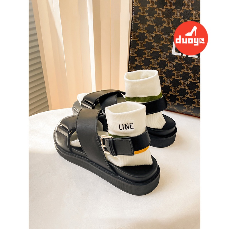Duoya Factory Thẳng Hàng ~ [Hàng Có Sẵn] Giày Sandal Da Thật Mềm Dây Chéo Đế Dày Có Khóa Cài Thời Thượng Cho Nữ Miễn Phí Vận Chuyển