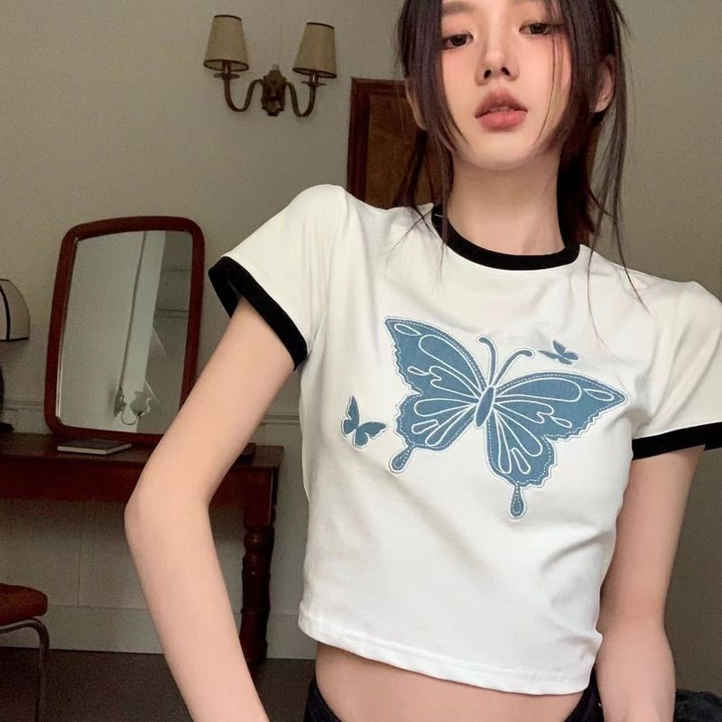 Áo Thun Form Ôm Họa Tiết Bướm Phong Cách Hàn Quốc