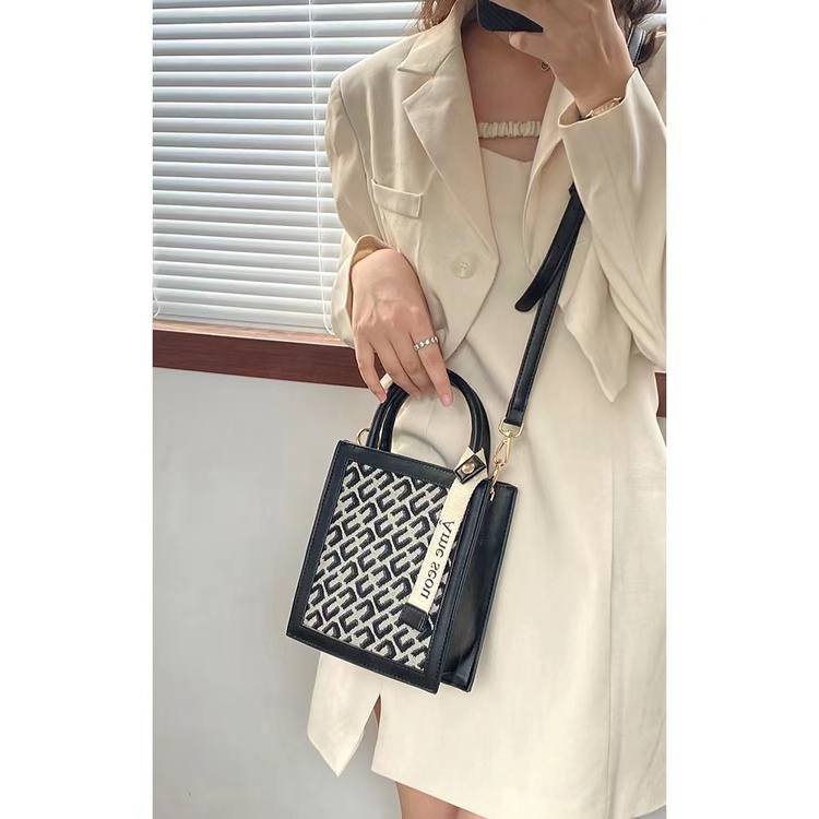 Túi Xách Thiết Kế Đơn Giản Thời Trang Hè Cao Cấp Cho Nữ