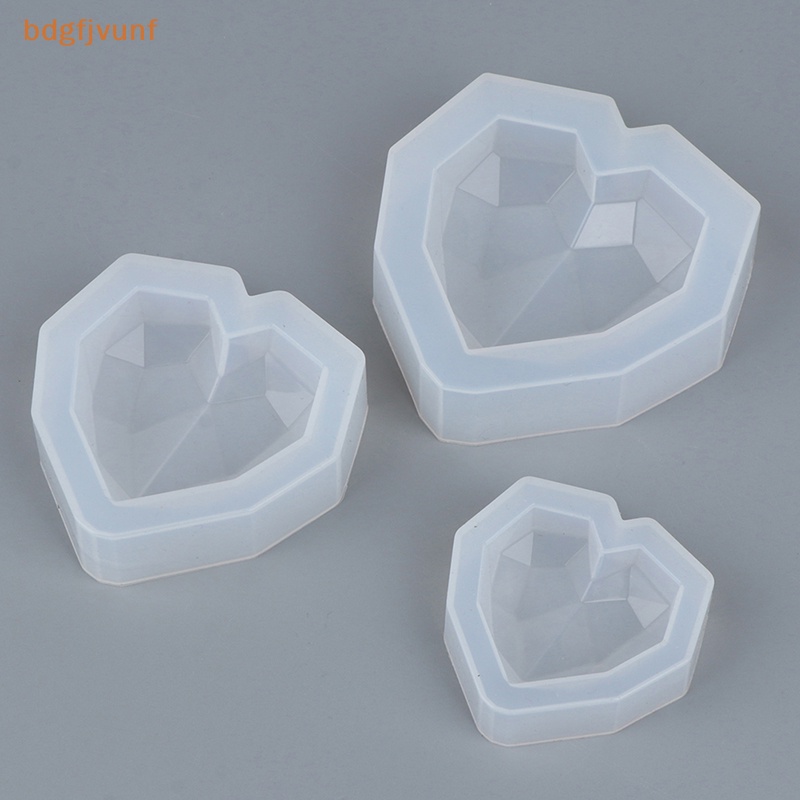 1 Khuôn Silicon Tạo Hình Trái Tim 3D Trang Trí Bánh Kem / Xà Phòng