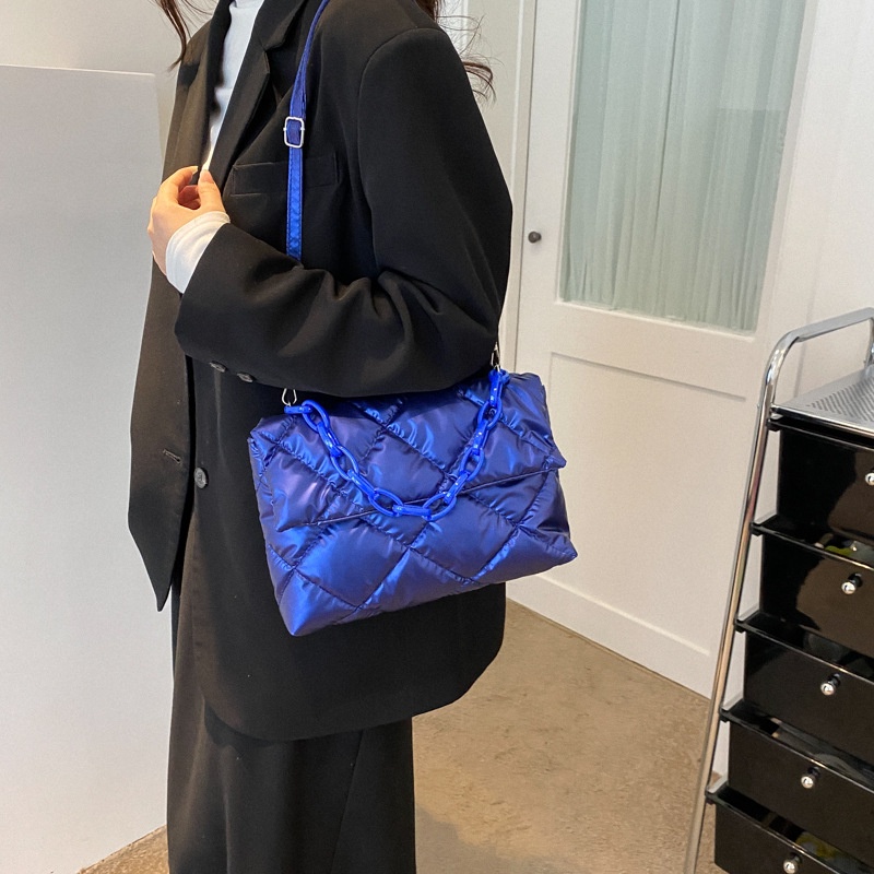 Túi Đeo JASMIN NOIR Chéo Vai Có Đệm Lót Chần Bông Nhỏ Giản Dị Dành Cho Bạn Nữ