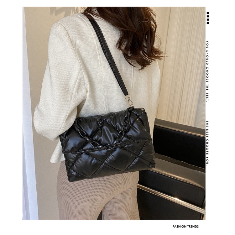 Túi Đeo JASMIN NOIR Chéo Vai Có Đệm Lót Chần Bông Nhỏ Giản Dị Dành Cho Bạn Nữ
