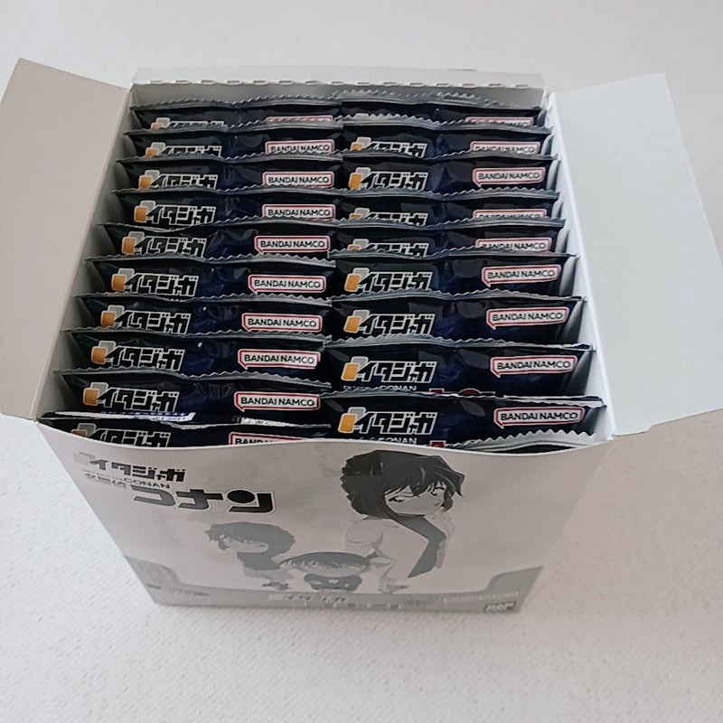 Pack Bánh Itajaga kèm card nhân phẩm Thám tử Conan chính hãng Bandai