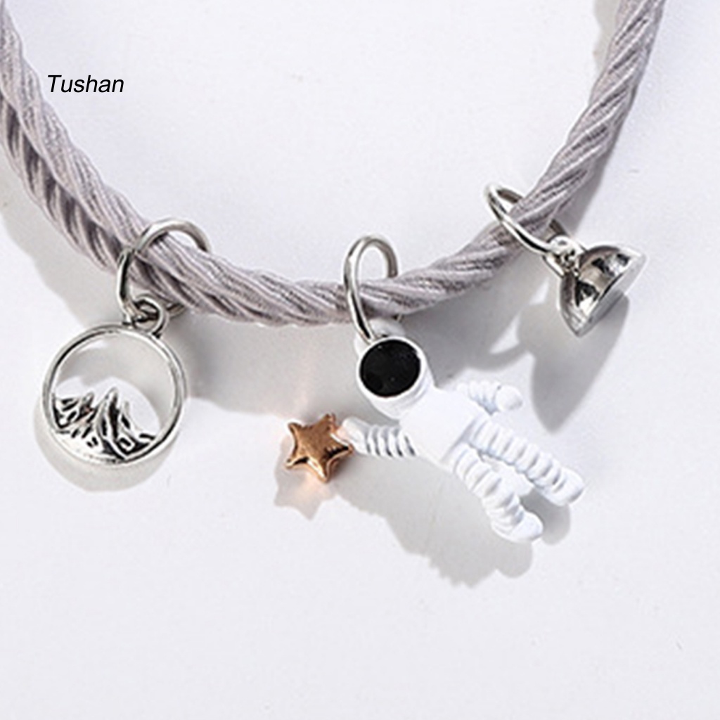 Bộ 2 Vòng Tay Hợp Kim Từ Tính Mặt Hình Phi Hành Gia Đáng Yêu Thời Trang Cho Nữ
