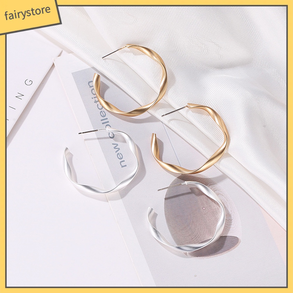 Set 2 Đôi Bông Tai Dạng Vòng Tròn Thời Trang Dành Cho Nữ