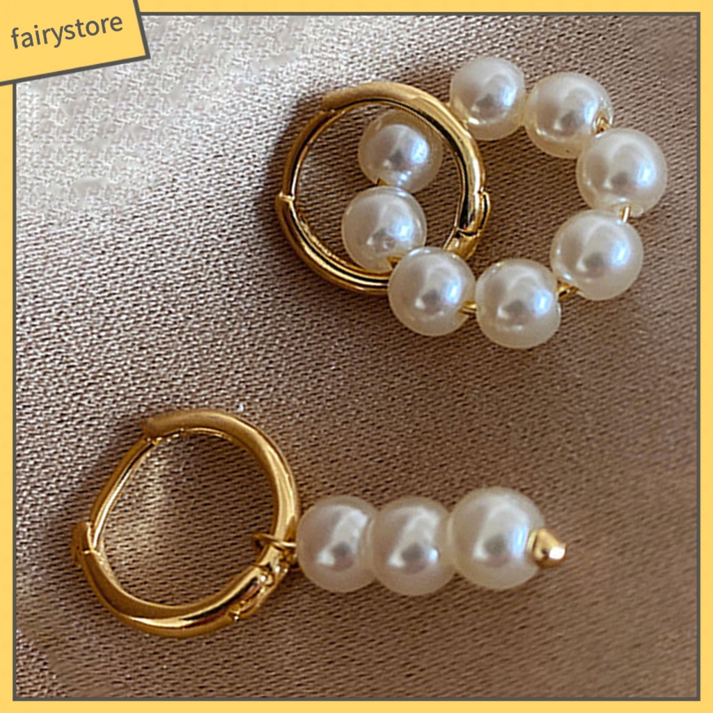 Đôi Khuyên Tai Vòng Tròn Đính Ngọc Trai Giả Không Đối Xứng Thoải Mái Mặc Hàng Ngày
