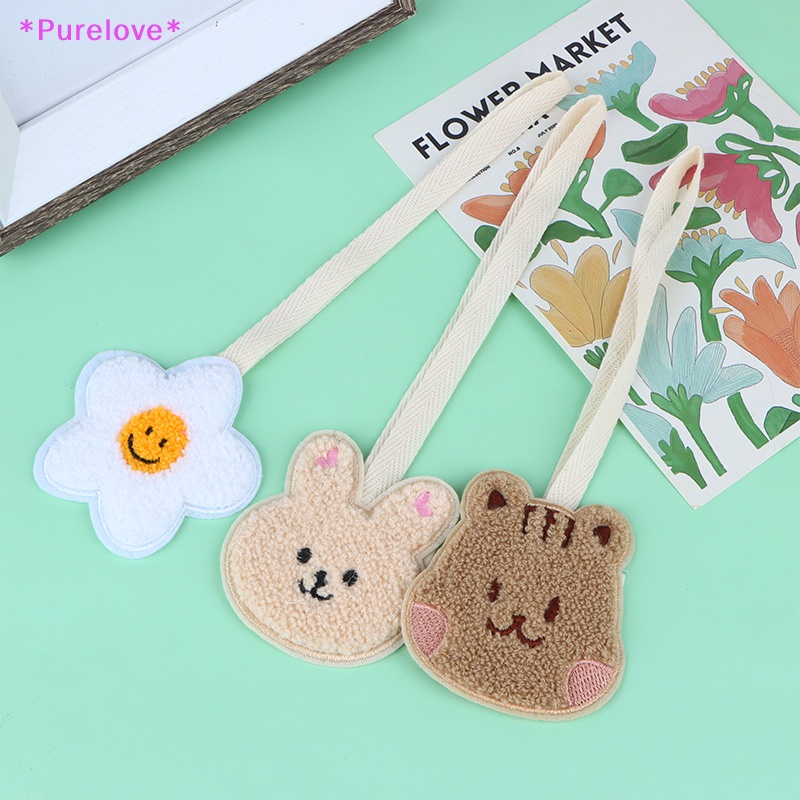 Móc Khóa Thêu Tên Kèm Móc Khóa Hình Gấu Và Hoa Tinh Tế Thời Trang Mới