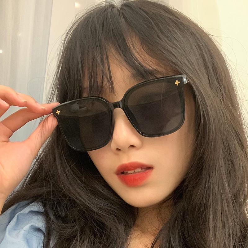 Kính Mát Thời Trang Nam Nữ Gọng Kim Loại Mới 2023 Màu Sắc