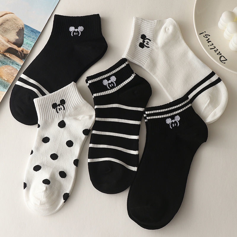 Tất Cổ Thấp Kẻ Sọc Trắng Đen In Hình Chuột Mickey Đáng Yêu