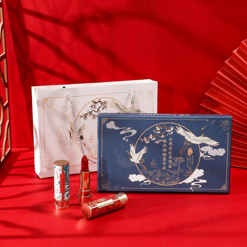 Son Môi Lì Không Phai Thiết Kế Vỏ Thêu Họa Tiết Phong Cách Trung Hoa
