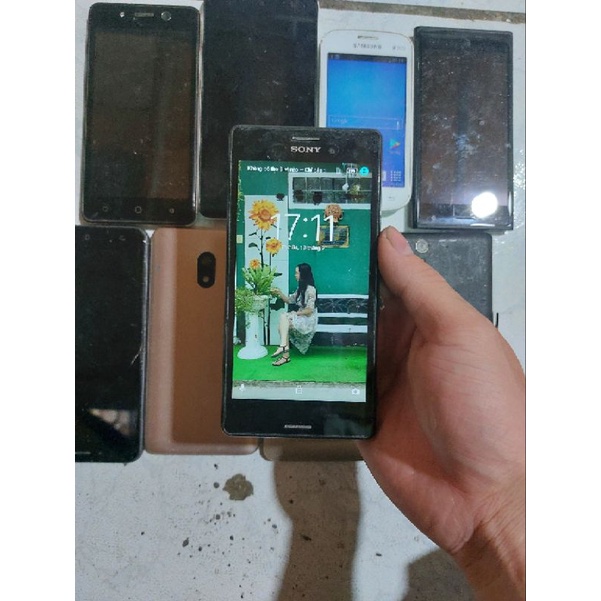 Điện thoại ứng Còn dùng   Giá sỉ phát wifi ,lướt Web