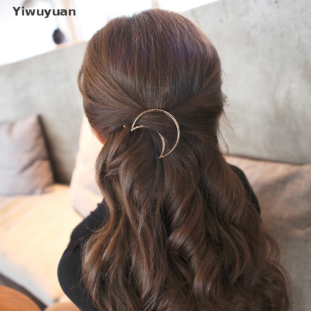 Bộ 2 Kẹp Tóc Kim Loại Hình Tam Giác / Mặt Trăng / Ngôi Sao
