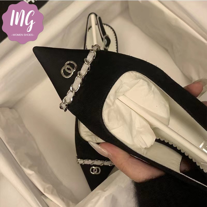 Giày Cao Gót Mũi Nhọn Phối Dây Xích Thời Trang Quyến Rũ Cho Nữ