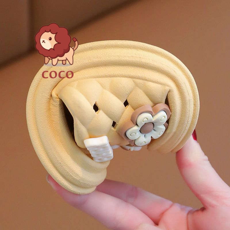 Dép Quai Ngang Chống Trượt Họa Tiết Hoạt Hình Dễ Thương Cho Ba Mẹ Và Bé