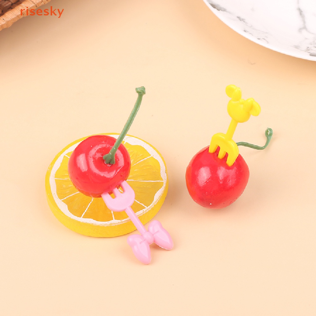 Set 10 Nĩa Ăn Trái Cây Hình Động Vật Mini Trang Trí Cho Bé