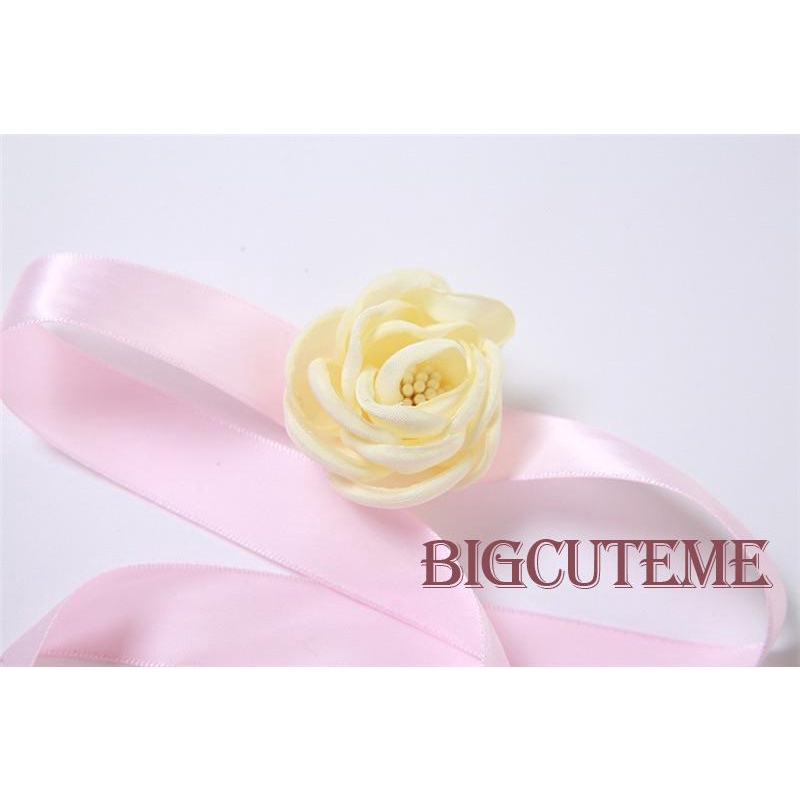 [] - Đầm Không Tay Viền Bèo Nhún Không Đối Xứng Cổ Chữ V Kèm Khăn Choàng Hoa Màu Hồng