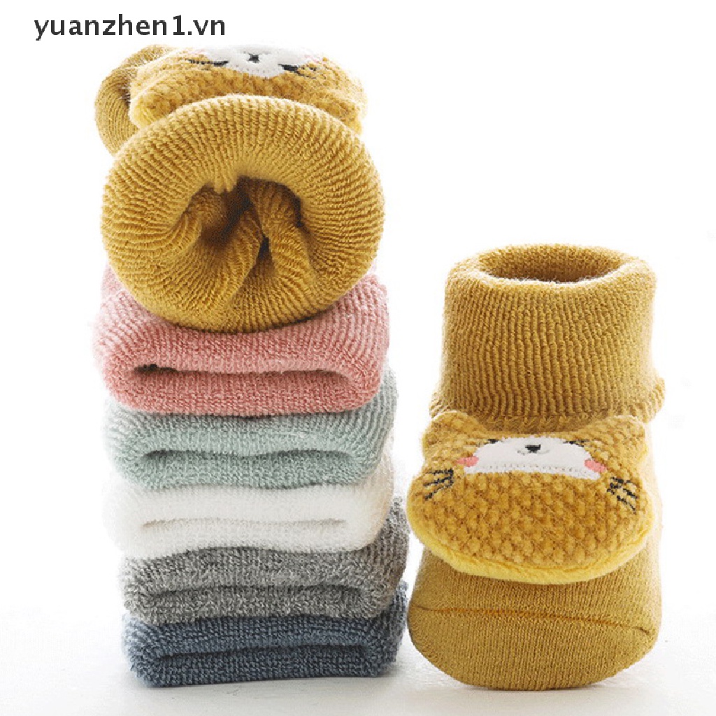 Tất Nhung Dày Chống Trượt Họa Tiết Hoạt Hình Cho Bé