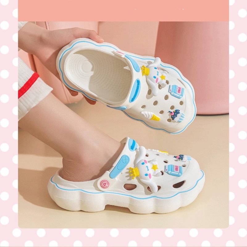 Giày Đi Biển Ngoài Trời Hình Hello Kitty Ngọc Bích Gui Dog Kuromi Cho Người Lớn