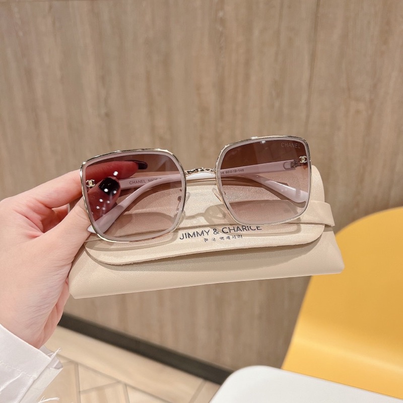 Kính Hiệu Vuông Chà Nèo Chữ X Màu Trà Tây Cực Hot