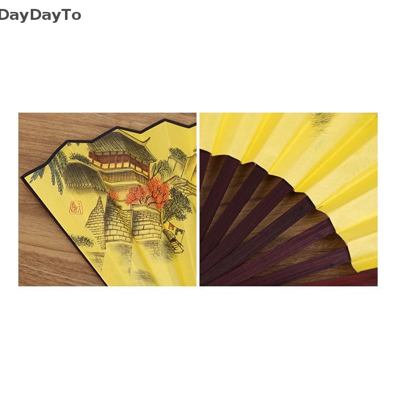 Quạt Múa Gấp Bằng Lụa Màu Vàng Phong Cách Trung Hoa Cổ Điển