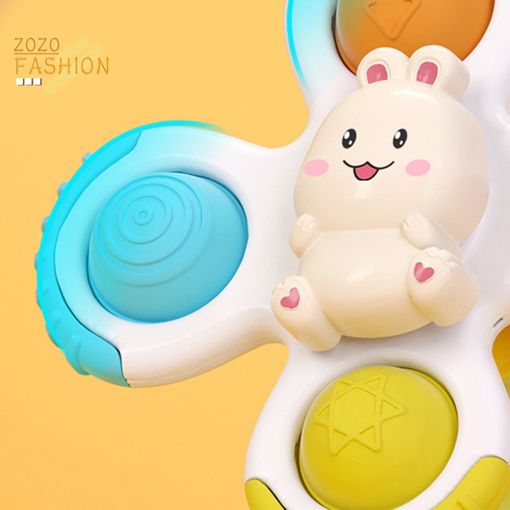 Bộ 3 Đồ Chơi Xoay Có Cốc Hút Nhiều Màu Sắc Vui Nhộn Cho Bé Tắm