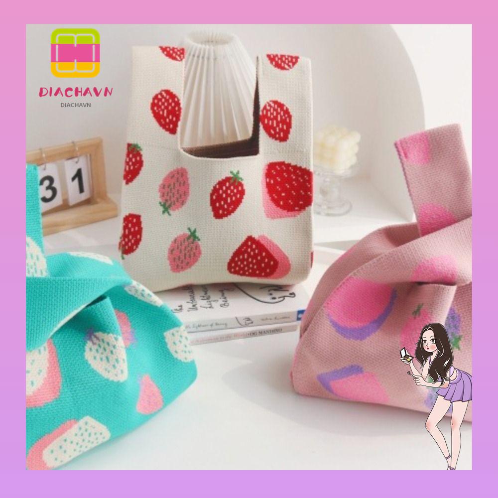 Túi Xách Đan Len Thủ Công Họa Tiết Dâu Tây Dễ Thương Cho Nữ