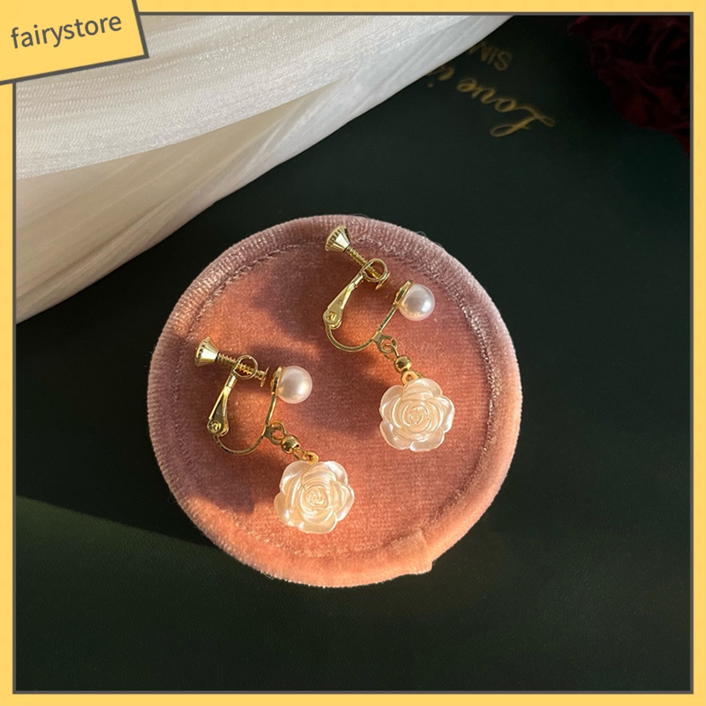 1 Đôi Bông Tai Hình Hoa Trà Đính Ngọc Trai Giả Bằng Hợp Kim Thời Trang