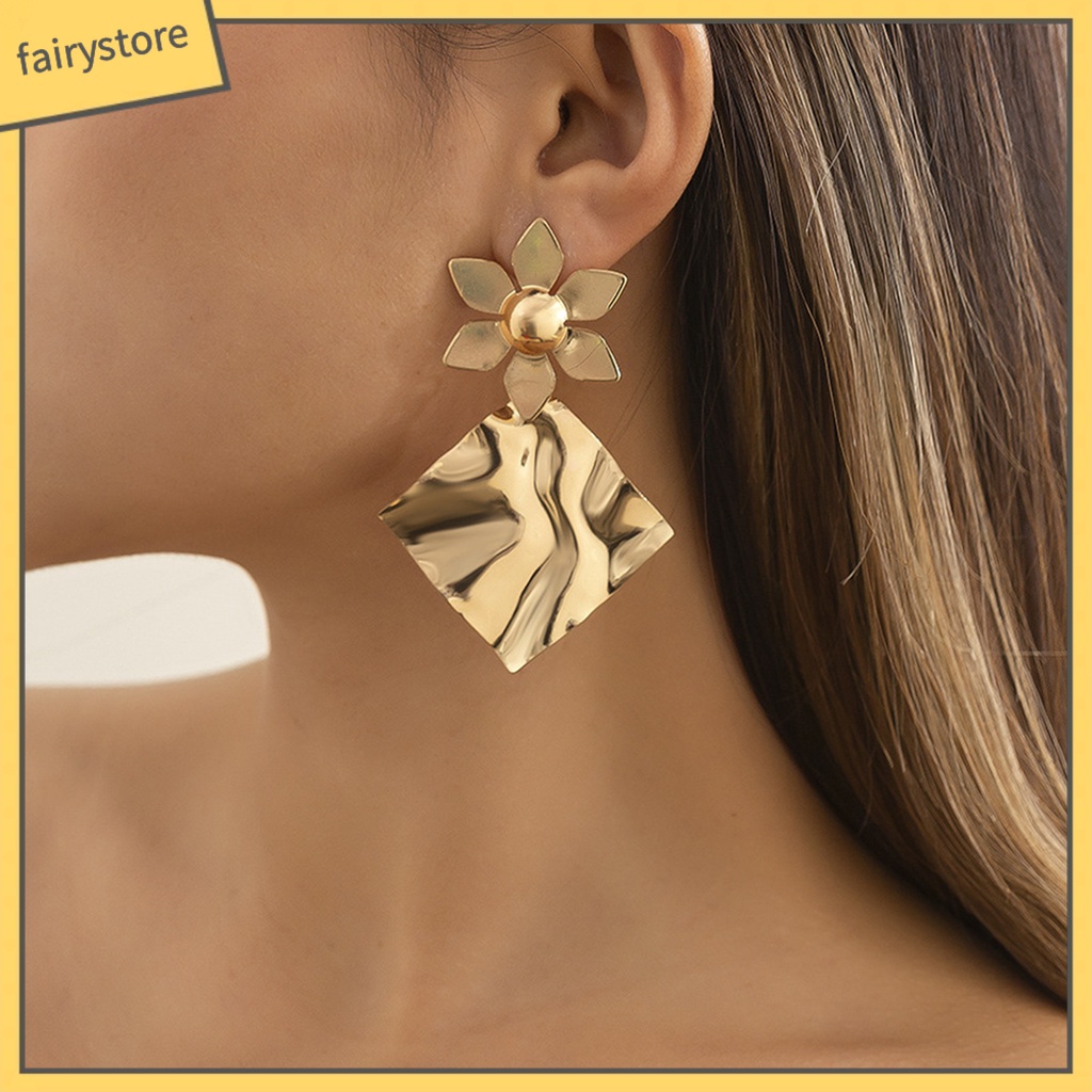 1 Đôi Bông Tai Hình Vuông Dáng Dài Xếp Ly Thiết Kế Bất Đối Xứng Thời Trang