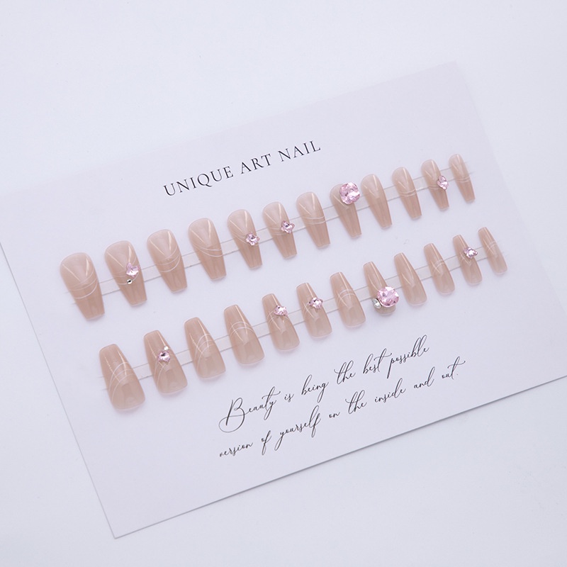 Bộ Móng Tay Giả Màu Hồng Nude Đính Kim Cương Xếp Chồng Lên Nhau