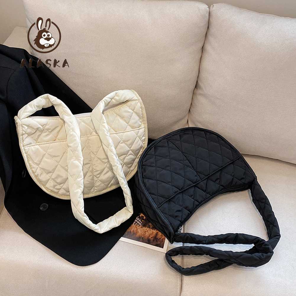 Túi Đeo Chéo Hình Bán Nguyệt Màu Trơn Có Khóa Kéo Thời Trang [alaska.vn]