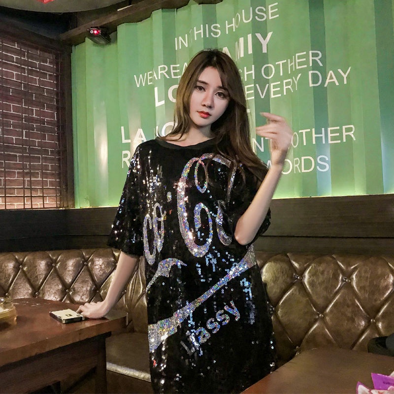 Áo Thun Tay Ngắn Cổ Tròn Đính Kim Sa Phong Cách Châu Âu Cho Nữ