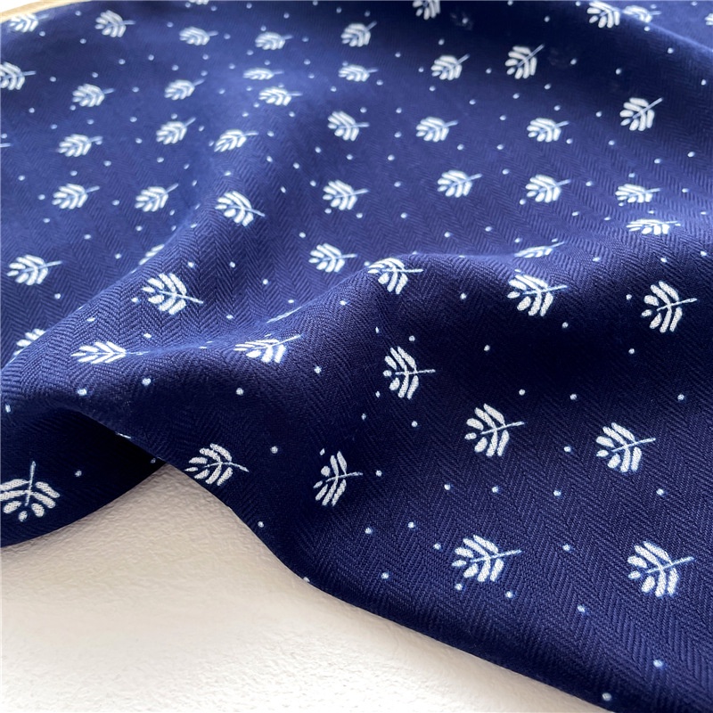 Khăn Choàng Cổ Nhung Hình Vuông 65X65Cm Màu Xanh Lá Đậm Thời Trang