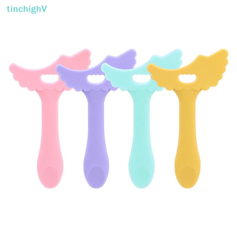 Khuôn Hỗ Trợ Kẻ Mắt Hình Đôi Cánh Độc Đáo Tiện Dụng