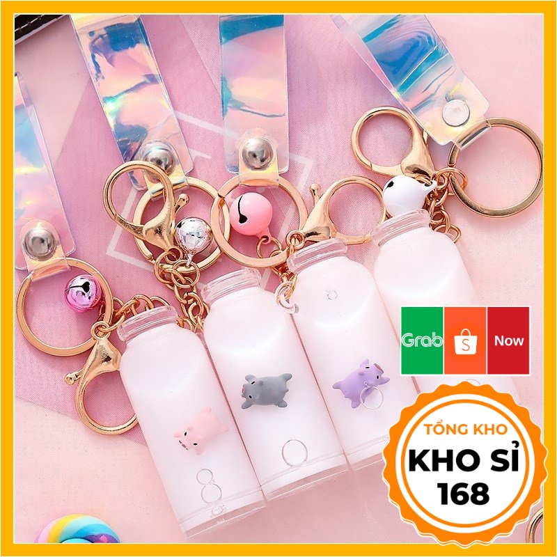 Móc khóa heo con trong bình sữa nhiều màu sắc lung linh xinh xắn dễ thương E465