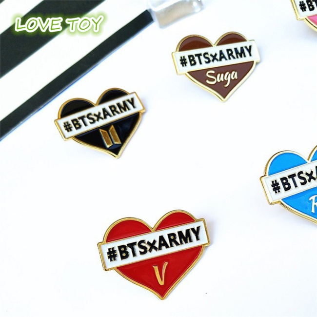 Ghim Cài Áo Hình Trái Tim Độc Đáo Thời Trang