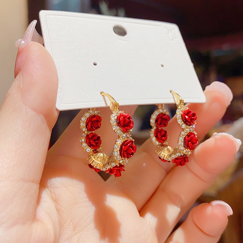 Khuyên Tai Đính Đá Hoa Hồng Đỏ Sang Trọng